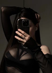 Мадина на выезд